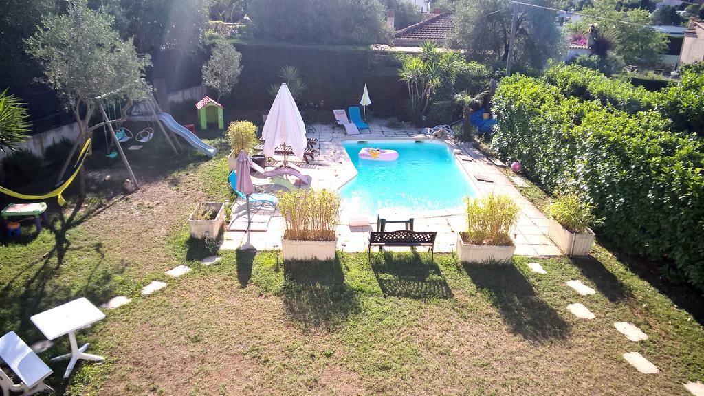 Parfums D'Azur Bed & Breakfast เลอกันเนต์ ห้อง รูปภาพ